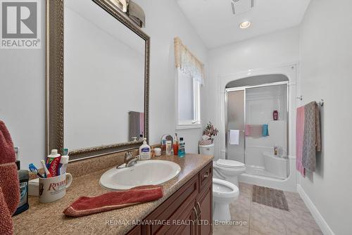 8 Willard Crescent, Middlesex Centre (Kilworth), ON - Indoor Photo Showing Bathroom