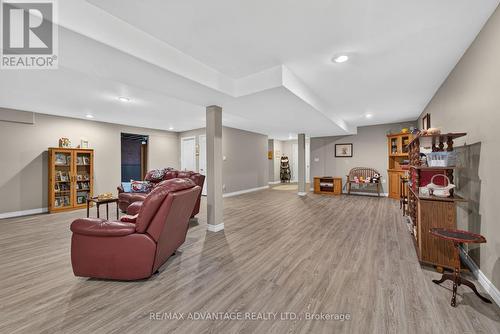 8 Willard Crescent, Middlesex Centre (Kilworth), ON - Indoor