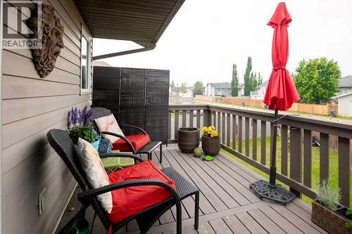10 Hansen Close, Sylvan Lake, AB - Outdoor With Deck Patio Veranda With Exterior