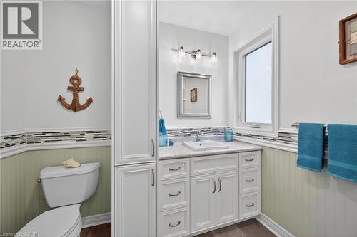 12073 Augustine Road, Wainfleet, ON - Indoor Photo Showing Bathroom