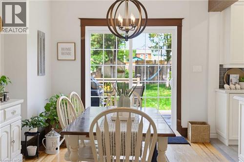 394 Charlton Avenue W, Hamilton, ON - Indoor Photo Showing Dining Room