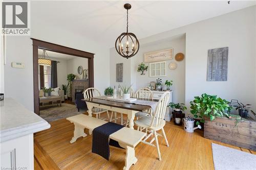 394 Charlton Avenue W, Hamilton, ON - Indoor Photo Showing Dining Room
