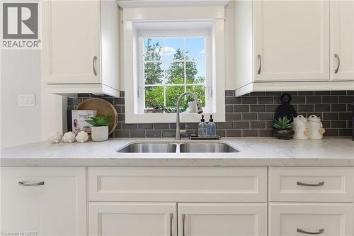 394 Charlton Avenue W, Hamilton, ON - Indoor Photo Showing Kitchen With Double Sink