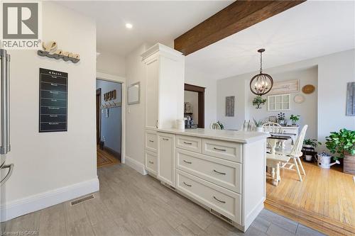 394 Charlton Avenue W, Hamilton, ON - Indoor