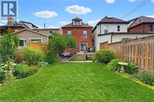 394 Charlton Avenue W, Hamilton, ON - Outdoor