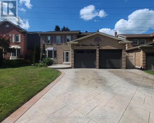 1221 FIELDSTONE CIRCLE  Pickering, ON L1X 1B9