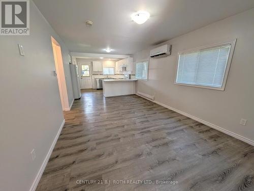 809 9Th Line, Innisfil, ON - Indoor Photo Showing Other Room