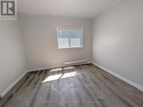809 9Th Line, Innisfil, ON - Indoor Photo Showing Other Room