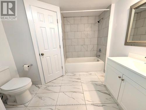 809 9Th Line, Innisfil, ON - Indoor Photo Showing Bathroom