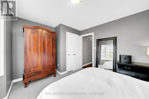 134 Mccready Drive, Milton, ON - Indoor Photo Showing Bedroom