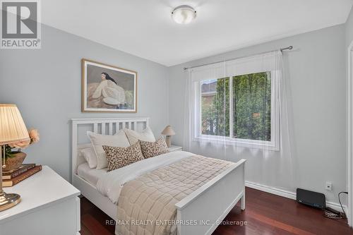 1282 Daimler Road, Mississauga, ON - Indoor Photo Showing Bedroom