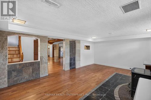1282 Daimler Road, Mississauga, ON - Indoor