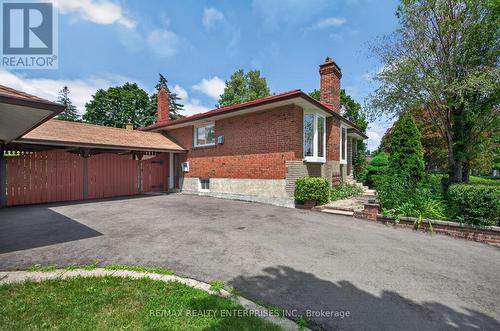 1282 Daimler Road, Mississauga, ON - Outdoor