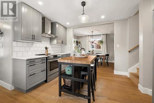 64 Westbury Crescent, Cambridge, ON - Indoor Photo Showing Kitchen With Upgraded Kitchen