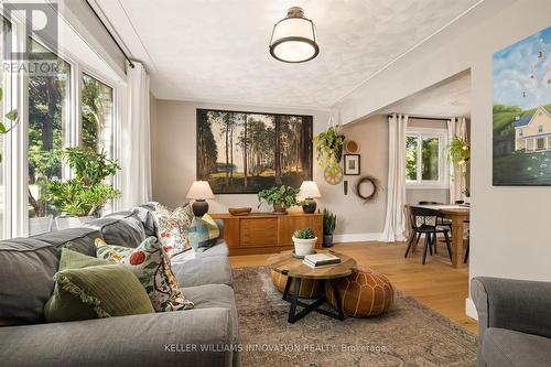 64 Westbury Crescent, Cambridge, ON - Indoor Photo Showing Living Room