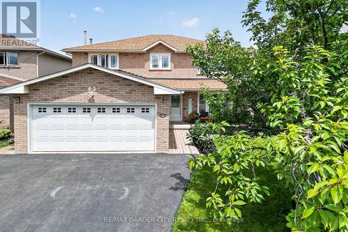 43 BONAPARTE WAY  Hamilton, ON L9B 2E1