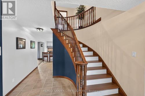 43 Bonaparte Way, Hamilton, ON - Indoor Photo Showing Other Room