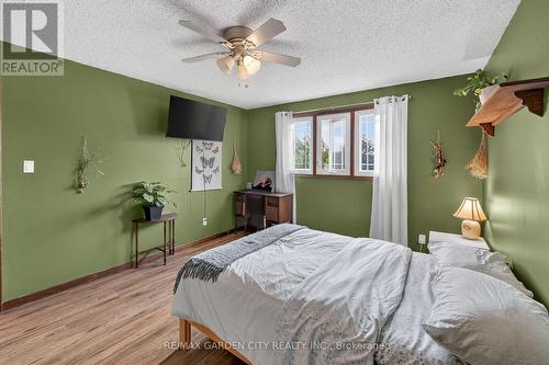43 Bonaparte Way, Hamilton, ON - Indoor Photo Showing Bedroom