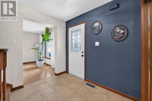 43 Bonaparte Way, Hamilton, ON - Indoor Photo Showing Other Room