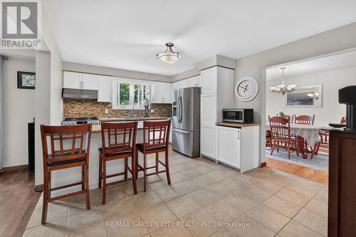 43 Bonaparte Way, Hamilton, ON - Indoor Photo Showing Kitchen