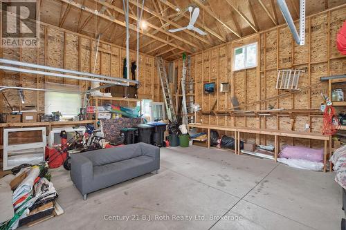 11 Rue Karola Road, Tiny, ON - Indoor