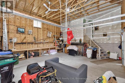 11 Rue Karola Road, Tiny, ON - Indoor