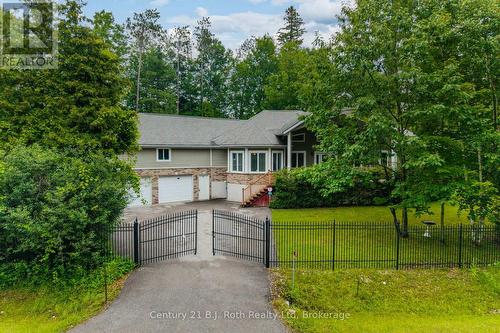 11 Rue Karola Road, Tiny, ON - Outdoor