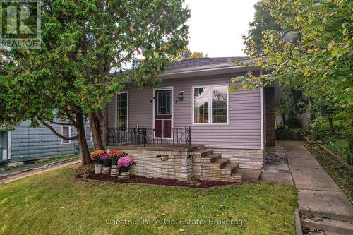 3 CORA STREET E  Huntsville, ON P1H 1T5