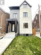 BSMT - 165 MANNING AVENUE Toronto, ON M6J 2K6