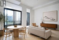 612 - 109 ERSKINE AVENUE Toronto, ON M4P 1Y5