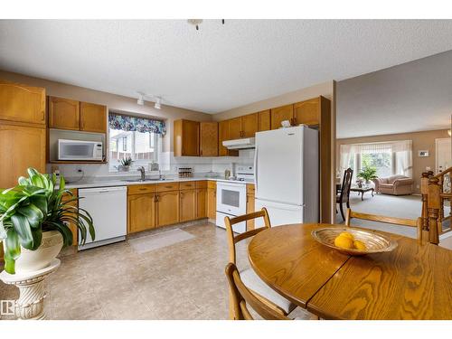 2 Dunvegan Ct, St. Albert, AB 