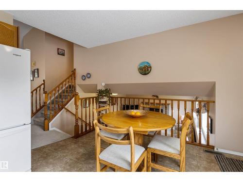 2 Dunvegan Ct, St. Albert, AB 