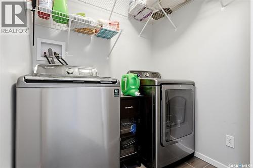 5740 Glide Crescent, Regina, SK - Indoor Photo Showing Laundry Room
