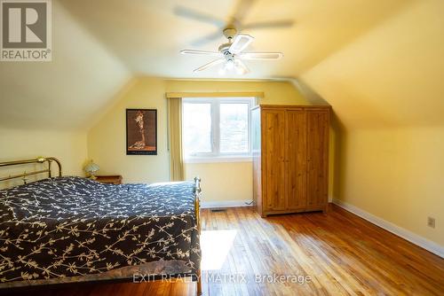 552 Dunbrack Street, Ottawa, ON - Indoor Photo Showing Bedroom