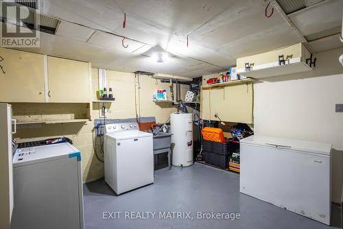 552 Dunbrack Street, Ottawa, ON - Indoor Photo Showing Laundry Room