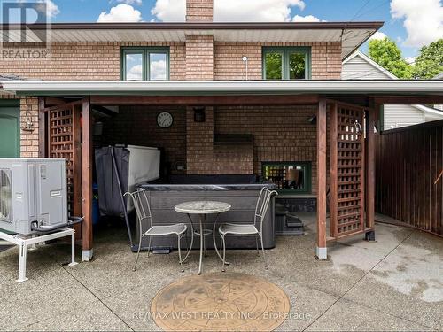 Hot Tub - 335 East Avenue N, Hamilton, ON - Outdoor With Deck Patio Veranda