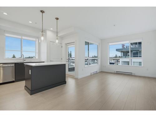 B503 20834 80 AVENUE  Langley, BC V2Y 3M5
