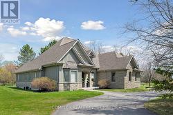 2 TAUNUS COURT Clarington, ON L1C 4H5
