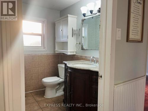 2184 Maple Grove Road, Clarington, ON - Indoor Photo Showing Bathroom