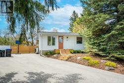 29 GREENAWAY STREET New Tecumseth, ON L0G 1W0