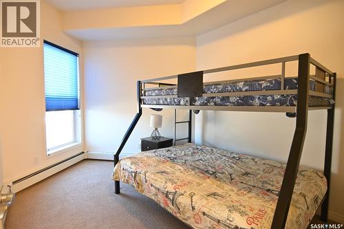 106 110 Armistice Way, Saskatoon, SK - Indoor Photo Showing Bedroom