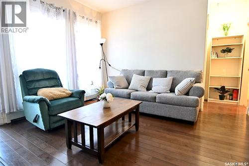 106 110 Armistice Way, Saskatoon, SK - Indoor Photo Showing Living Room