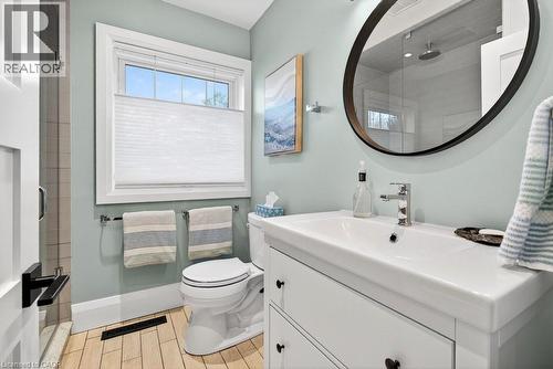2079 Gary Crescent, Burlington, ON - Indoor Photo Showing Bathroom