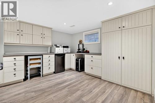 2079 Gary Crescent, Burlington, ON - Indoor