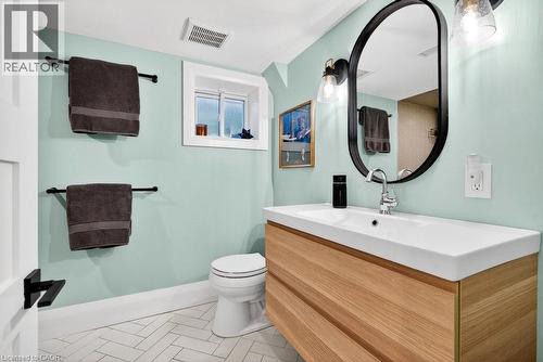 2079 Gary Crescent, Burlington, ON - Indoor Photo Showing Bathroom