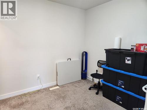 #212 315 Dickson Crescent, Saskatoon, SK - Indoor