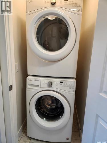 #212 315 Dickson Crescent, Saskatoon, SK - Indoor Photo Showing Laundry Room