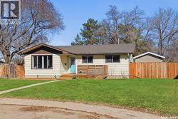 18 Mackie CRESCENT  Saskatoon, SK S7L 3V3