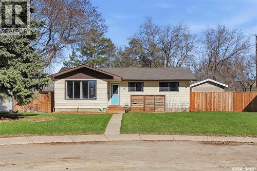 18 Mackie Crescent, Saskatoon, SK - Outdoor
