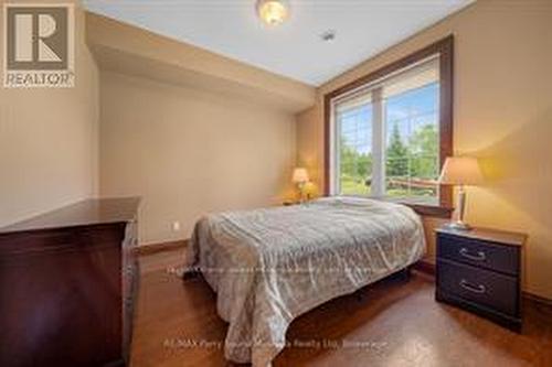 25 Cole Point Trail, Mckellar, ON - Indoor Photo Showing Bedroom